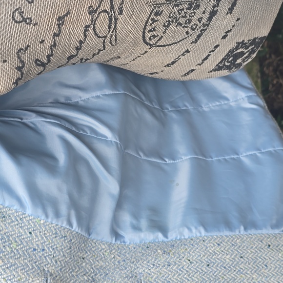 Talbots light blue 100% wool sz 12 2 button blazer. Gently worn condition - Picture 9 of 12